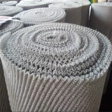 flat and crimped knitted wire mesh fabric