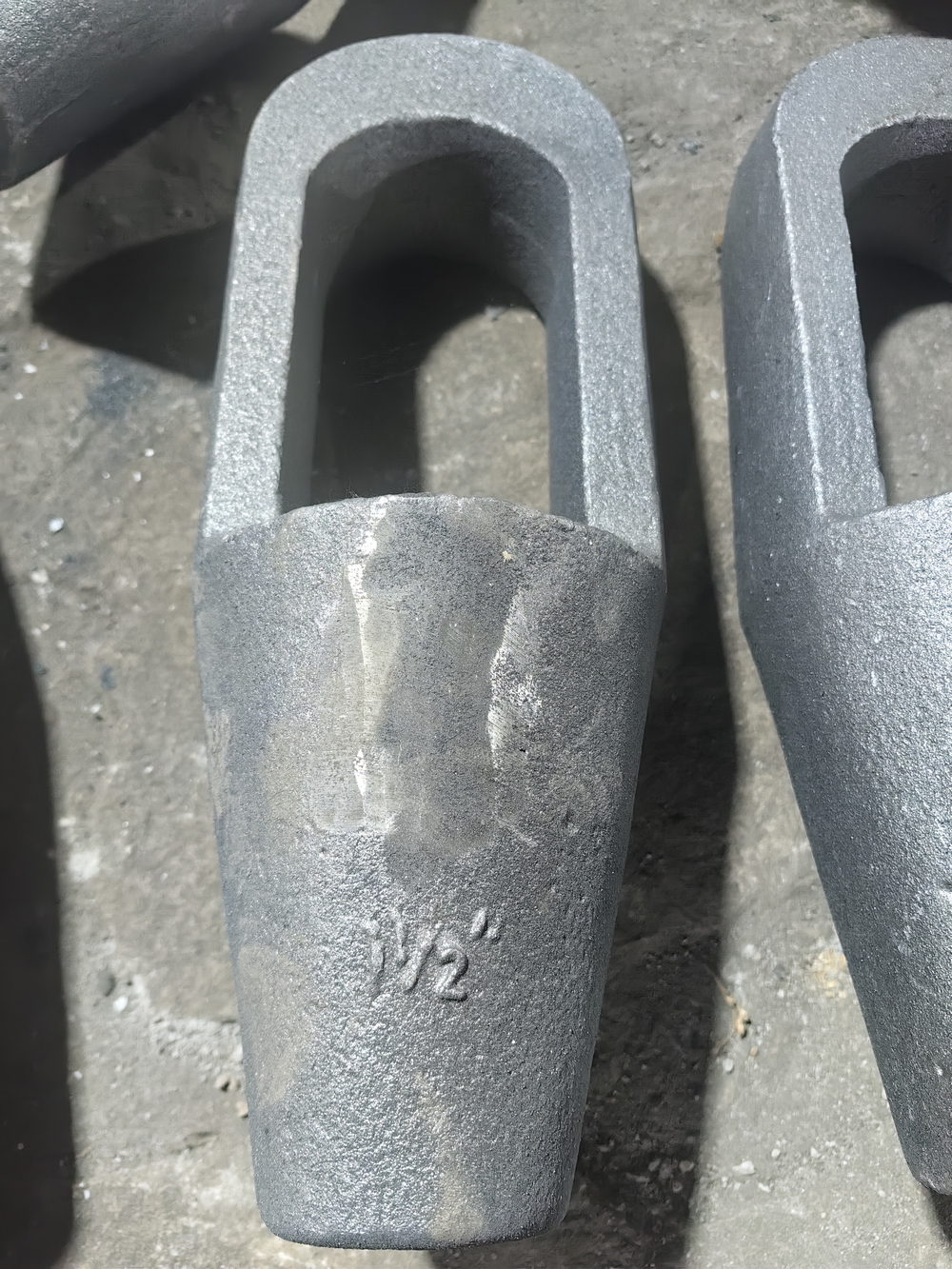 Din 43148 Стоманени 1&#39;&#39; 3/8&#39;&#39; Отворени клиновидни гнезда за анкерно повдигане