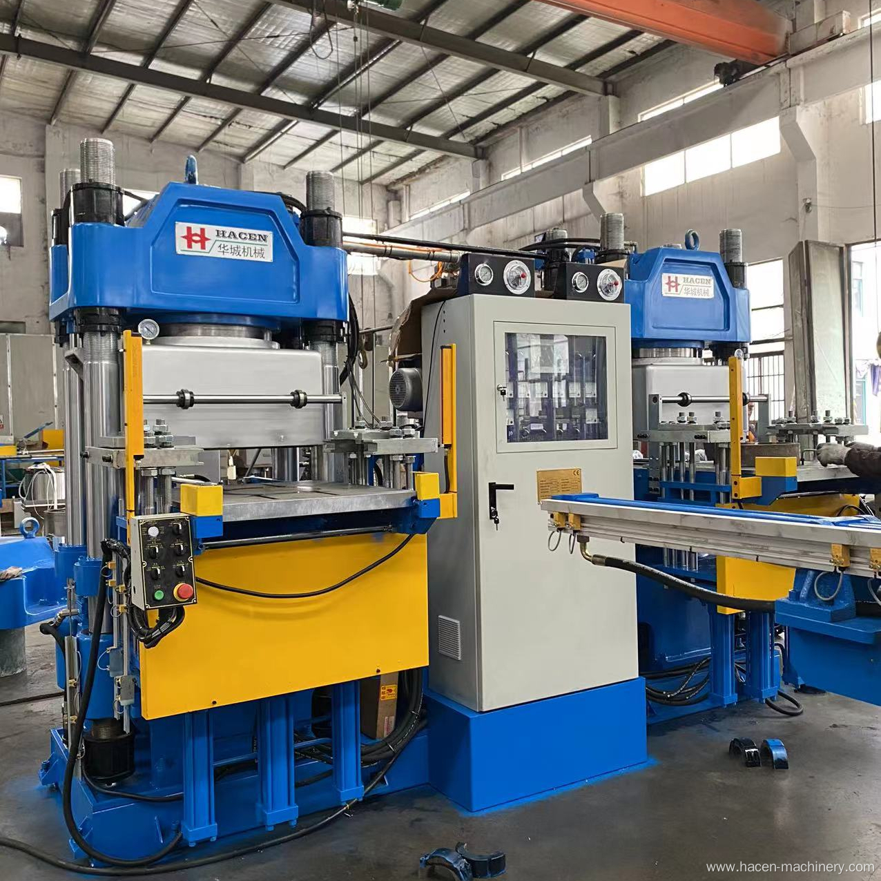 200T Double Station Rubber Vacuum Molding Machine