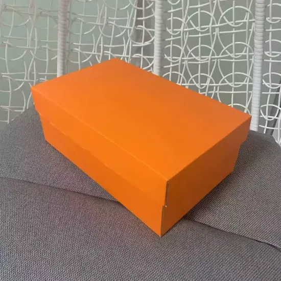 Versatile Shoe Box Design for Gifts
