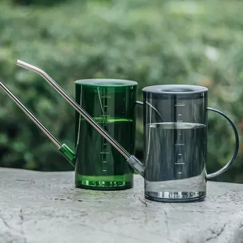 Long Narrow Spout Watering Can for Household Gardens