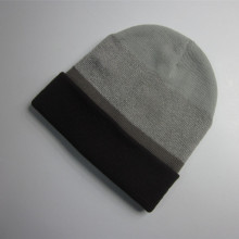 Men Acrylic Striped Cuff Beanie