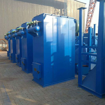 Single pulse dedusting device for bag dust collector