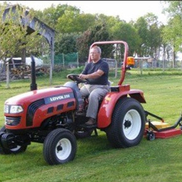 JVT48/158 traktor menyokong penyebar rumput