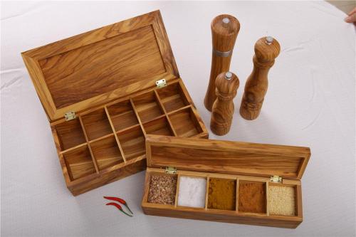 Caja de sal y especias de madera de olivo