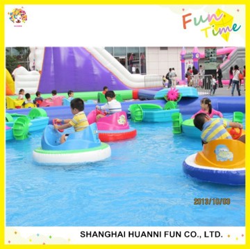 2015 electric UFO bumper boat factory kids water park game price