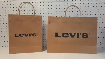 Large brown paper bags favors