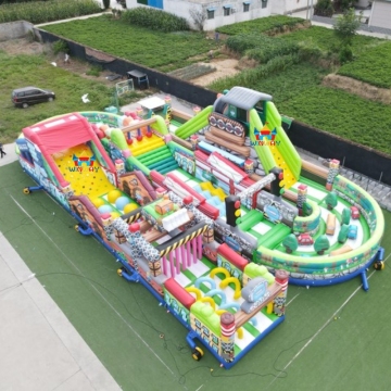 Giant Inflatable Obstacle Course: Interactive Party Game Challenge with Blowers