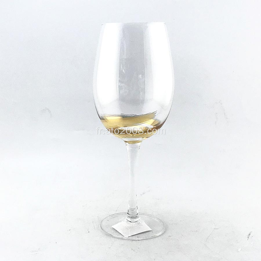 Verres à vin tourbillonnants classiques