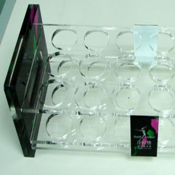 Shenzhen professional manufacturer of clear acrylic wine rack