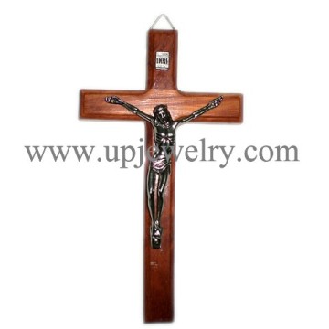 Wooden Wall Cross (URCR2-029)