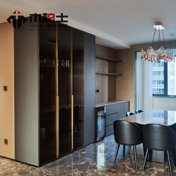Gabinete de vino de vidrio con marco de aluminio