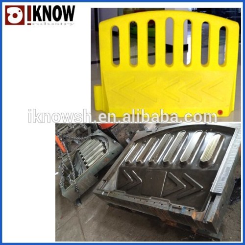 HDPE road barrier blow molding machine
