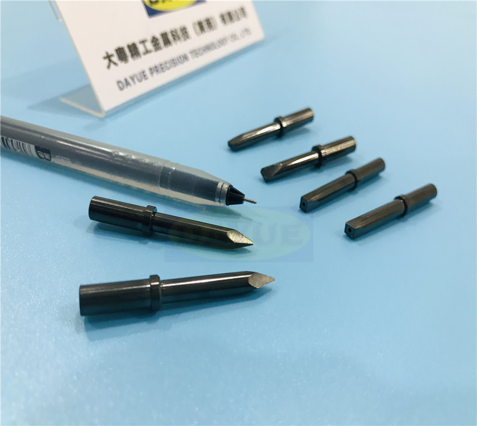 Plastic mold ejector with DLC coating