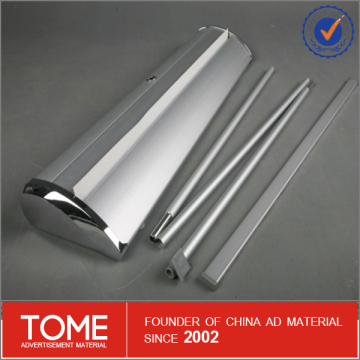 Aluminum broad base pull up stand