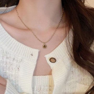 Fashion Lucky Dichiarazione in lega femminile Gold Gold Chain Pearl Four Fare Flover Collace Collana Gioielli