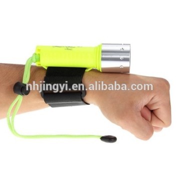 waterproof IP68 XML t6 AA battery hot sale diving torch led