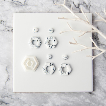 Orecchini in ceramica morbida in stile semplice intodiy
