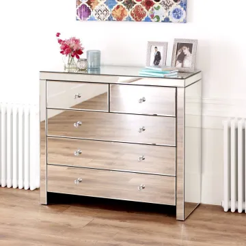 Venetian Chest of Drawers