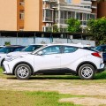 Pequenos SUV de 5 lugares Toyota C-HR