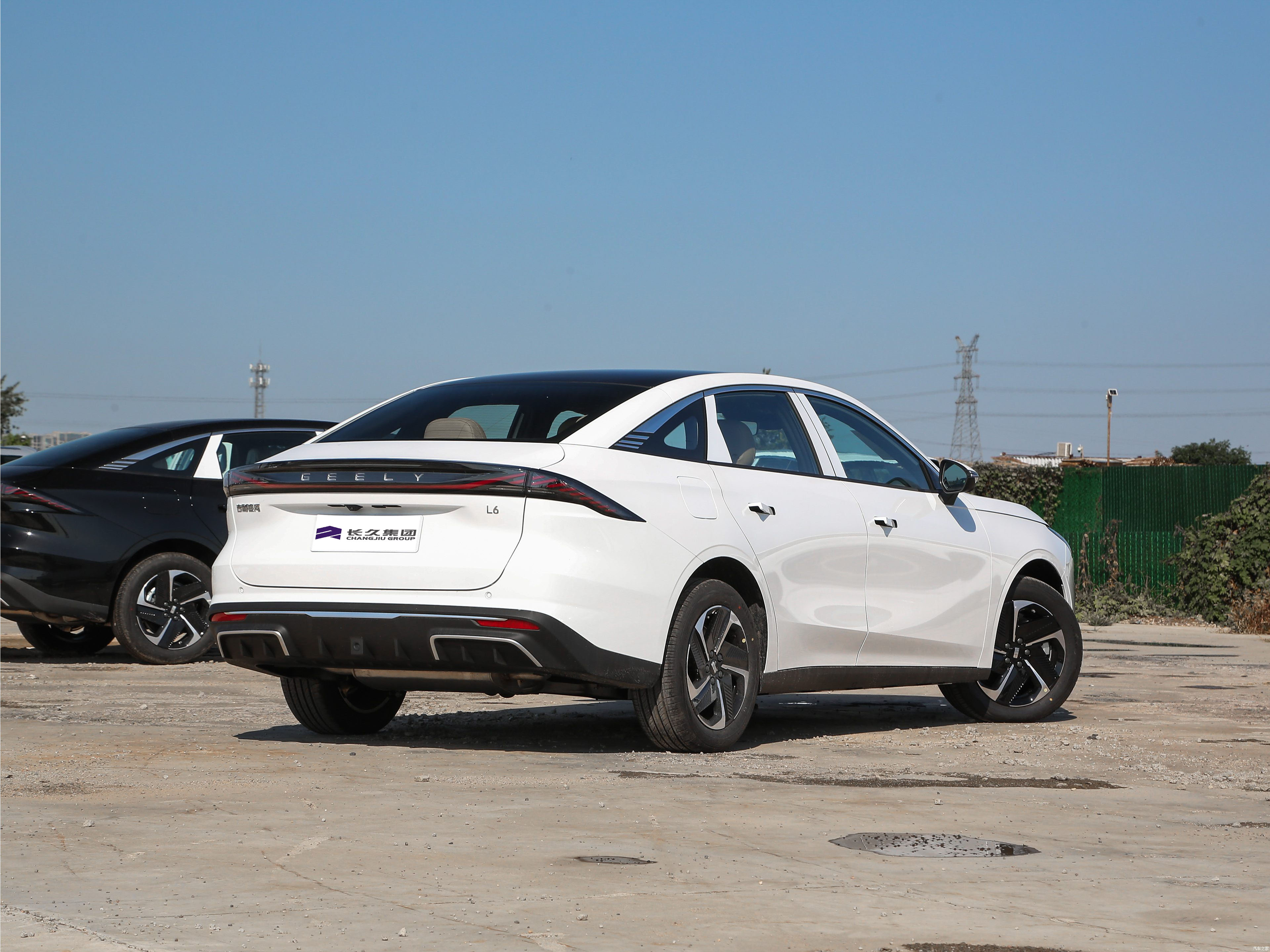 2023 Geely Galaxy L6 Hybrid 125km