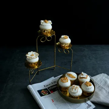 golden iron cake three-layer pan cake display rack.