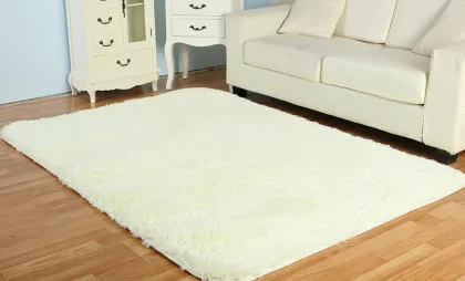 100% polyester bath mat with silky fur