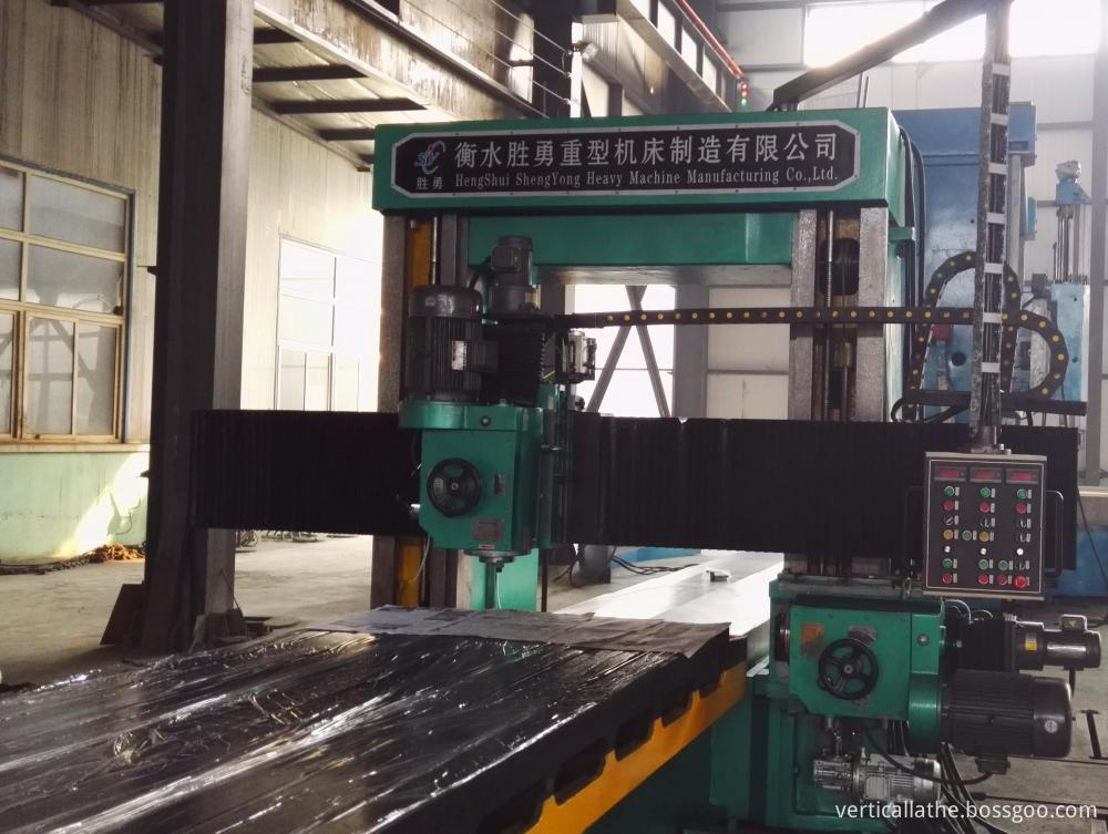 Manual milling machine