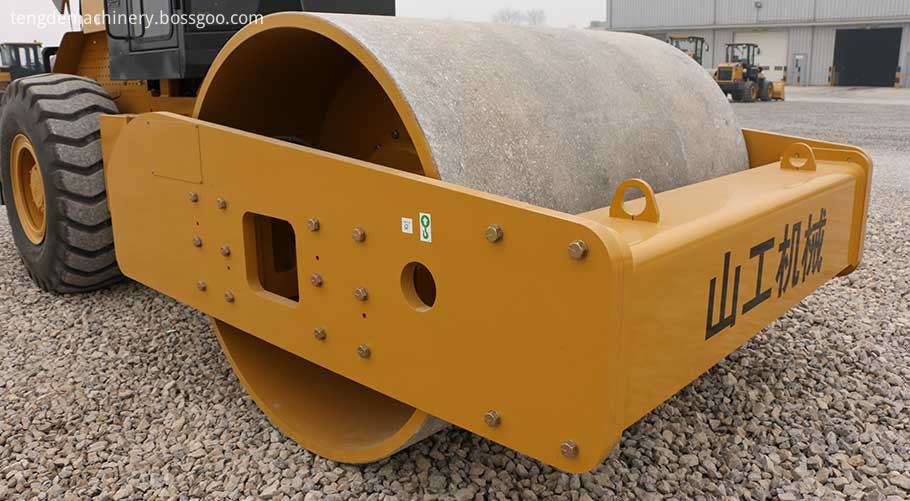 Sem520 Road Roller