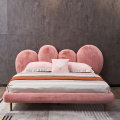 Bed de piel Cama simple con patas de metal