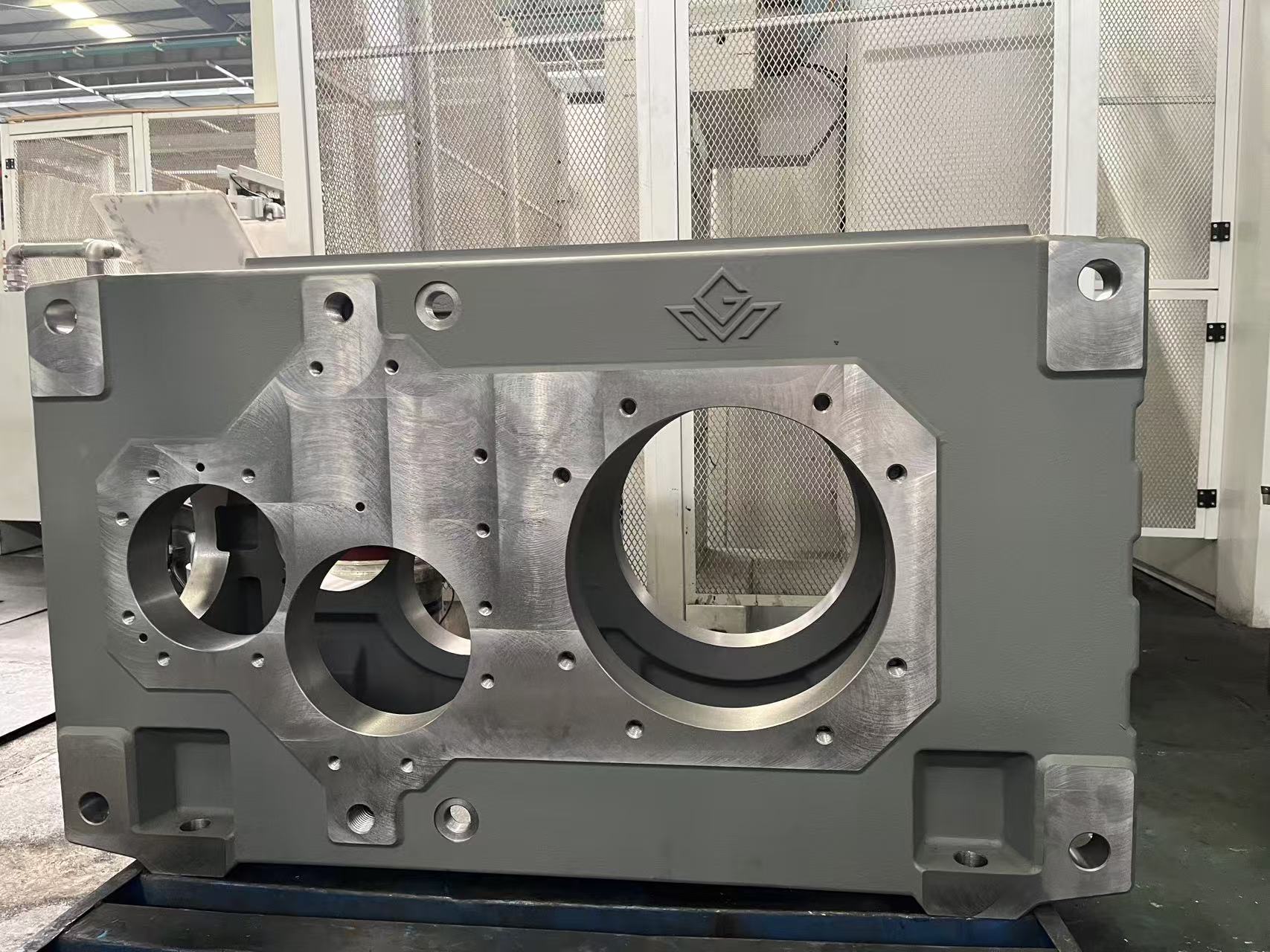 Guomao Hb Series High Power Reducer Parallel Shaft Gearbox For Crane ...