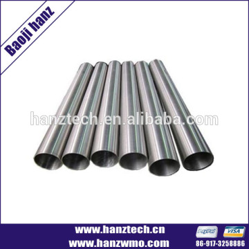 Polished thermocouple retainer molybdenum pipe