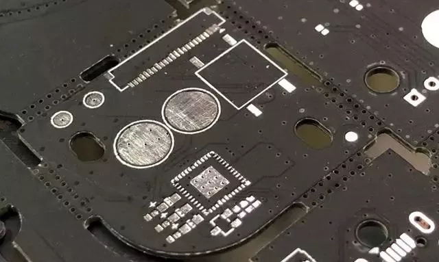 Silvery boards are called tin spraying boards