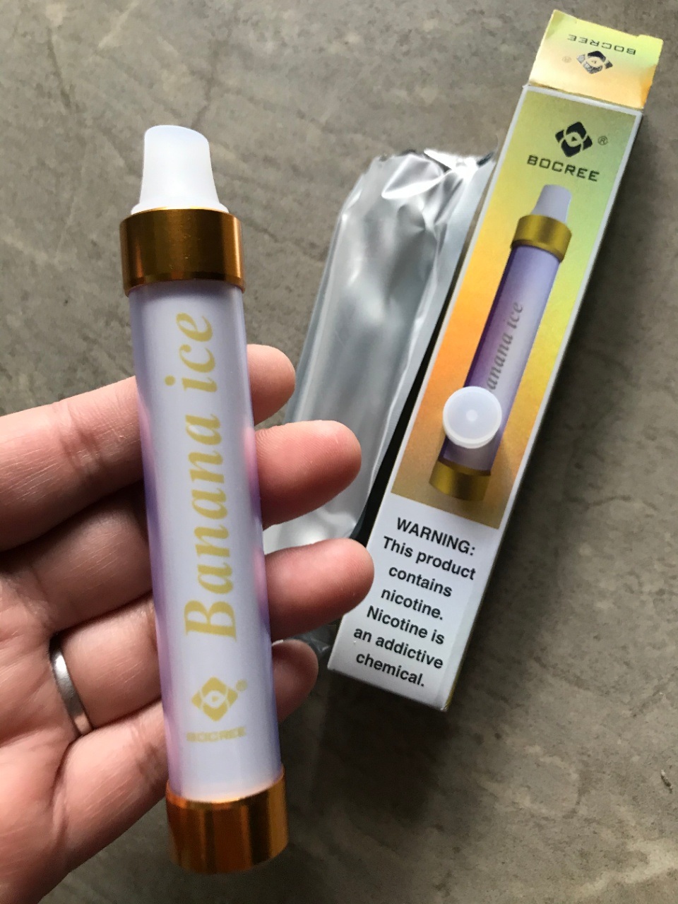 Vape personnalisé logo jetable avec lumière LED