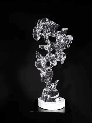 Taihu Transparent Rock Sculpture Crystal Hotel Decoration