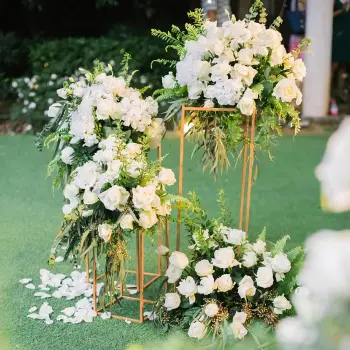 Factory Wholesale Gold Metal Table Wedding Centerpiece Stands