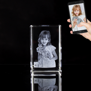 Custom Personalized Crystal Glass Cube with 3D Laser Engraved Family Photo for Wedding Anniversary Souvenirs