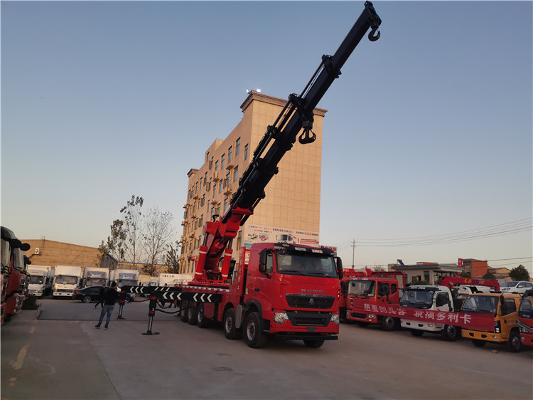 Lorry Mounted Crane