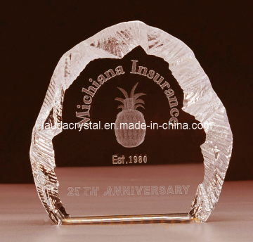 2014 Iceberg Crystal Trophy