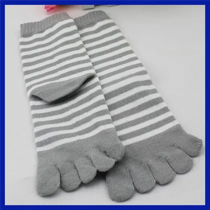 Yhao branded socks wholesale five finger seperate socks cotton high tube socks