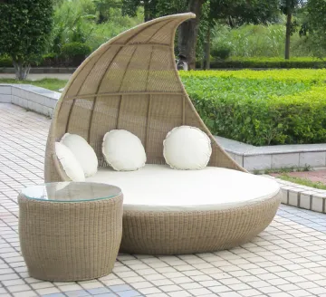 Wicker Outdoor Canopy Daybed Rattan