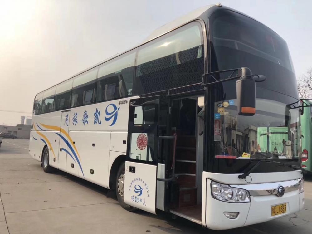 حافلة مستعملة Yutong LHD 6126 58 مقعدا