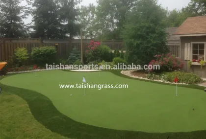 Golf putting green used golf mats