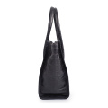 Sac fourre-tout carré en cuir de vachette à motif croco noir