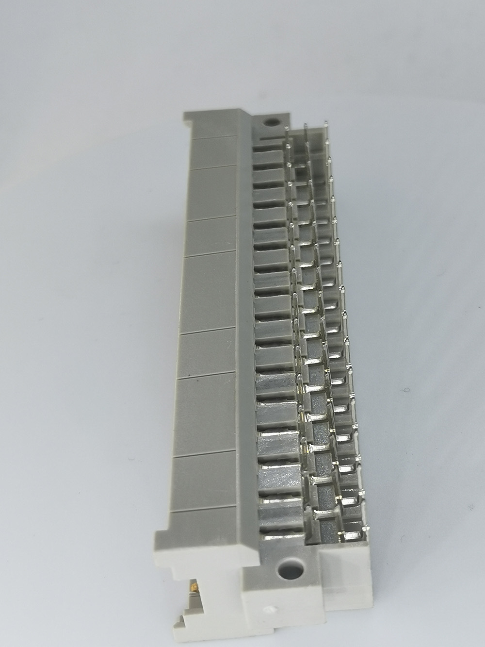 48p Δεξιά βύσμα F-Type Υψηλό ρεύμα Eurocard Connectors