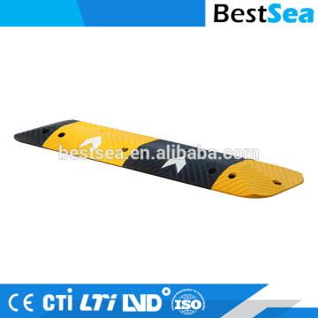 Rubber road speed hump for downtown, cost effective driveway rubber speed bumps