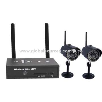 4CH Network Digital Wireless DVR Kit with 720P High Resolution and Color OSD