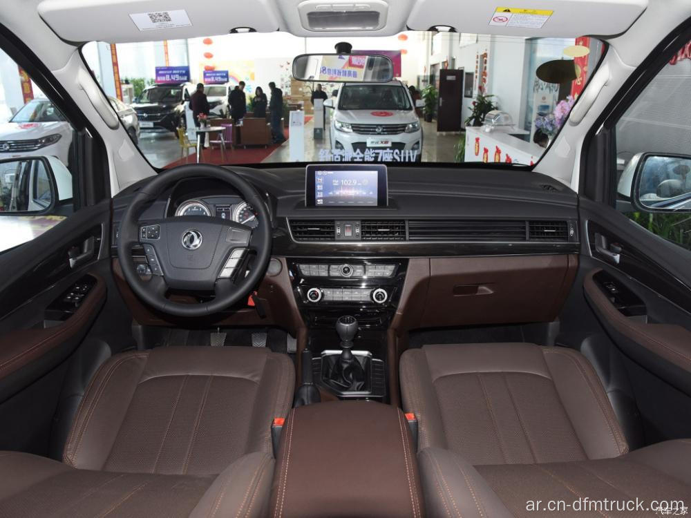 سيارة Dongfeng Fengxing M6 ذات 9 مقاعد MPV