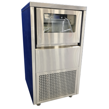 30KG Commercial Water Spray Cube Ice Machine