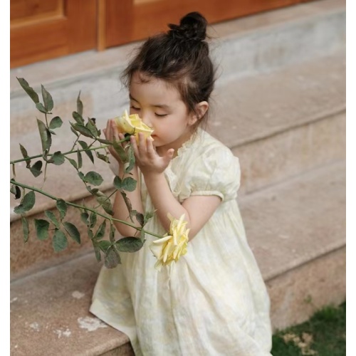 Crianças de criança bebê vestido de princesa de verão